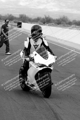 media/Mar-20-2023-Moto Forza (Mon) [[d0bbc59e78]]/Around the Pits/